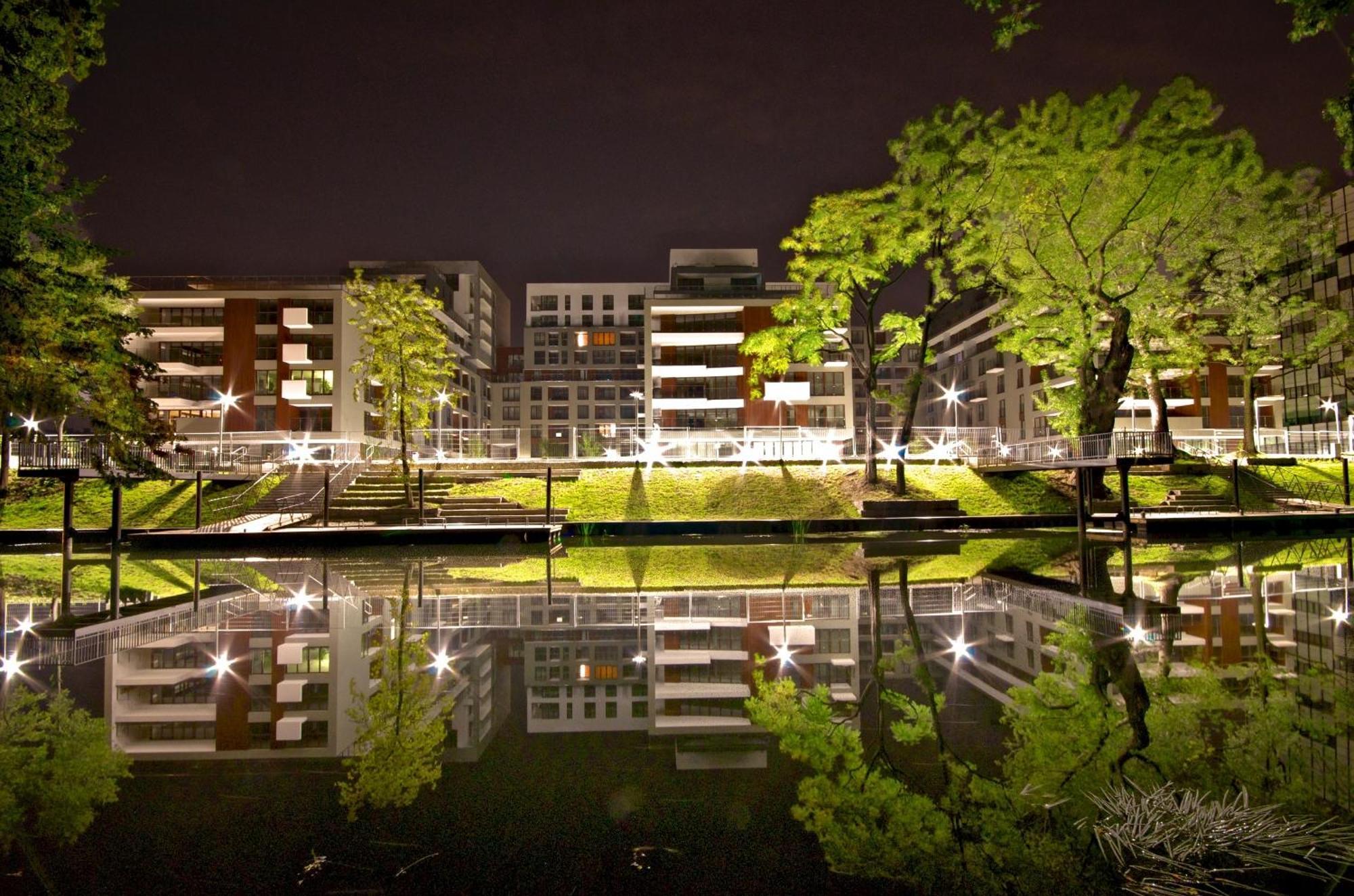 Artapart Centrum Wrocław Buitenkant foto